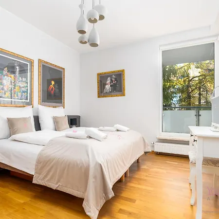 Your Holidays Aquamarina